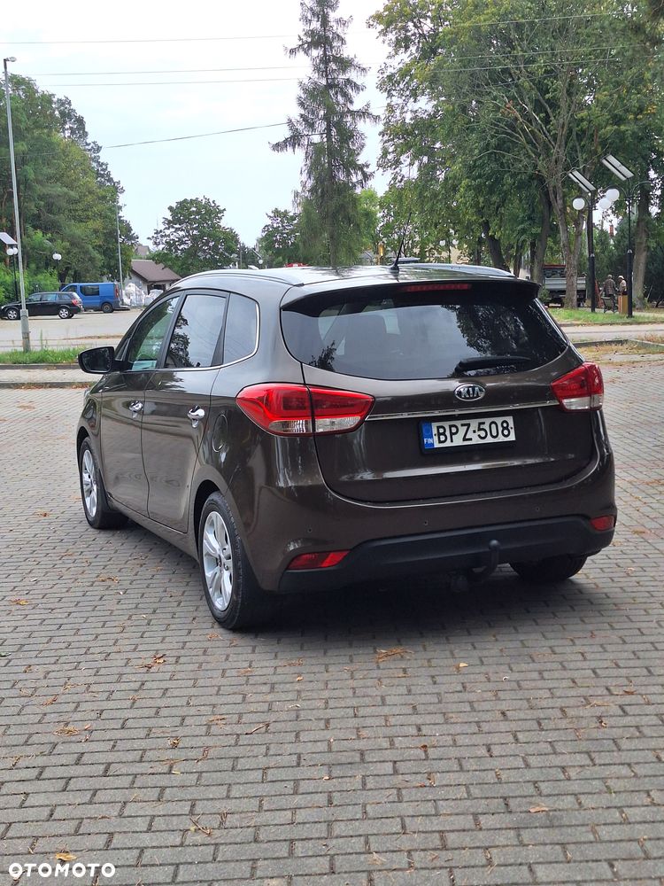 Kia Carens 1.7 CRDi L 7os - 15