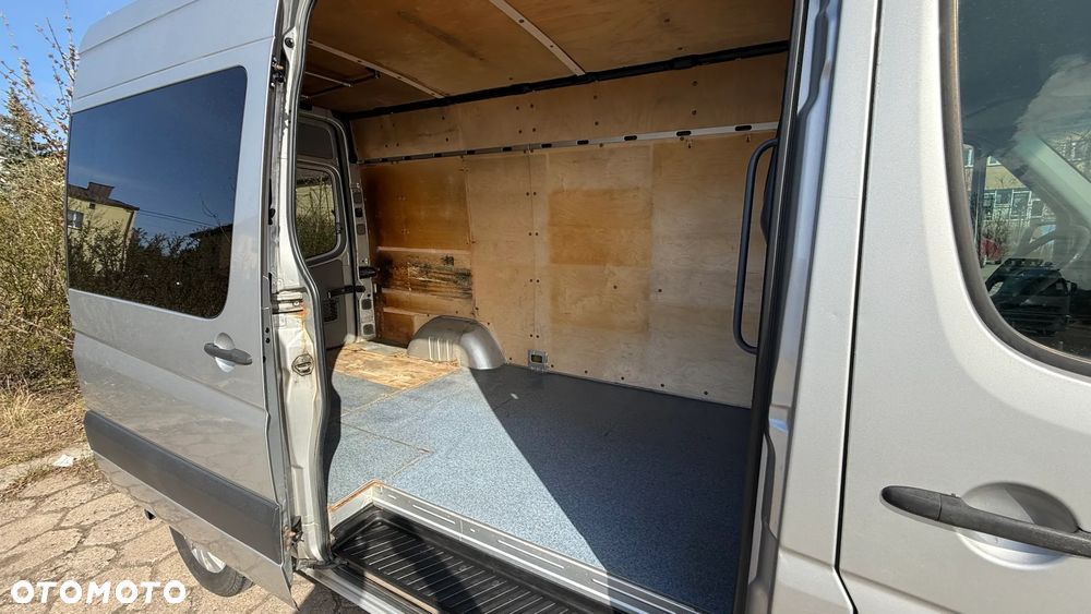 Mercedes-Benz Sprinter - 24