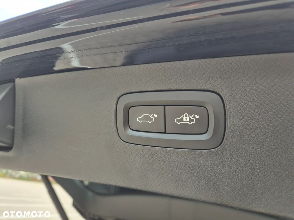 Volvo XC 90 - 19