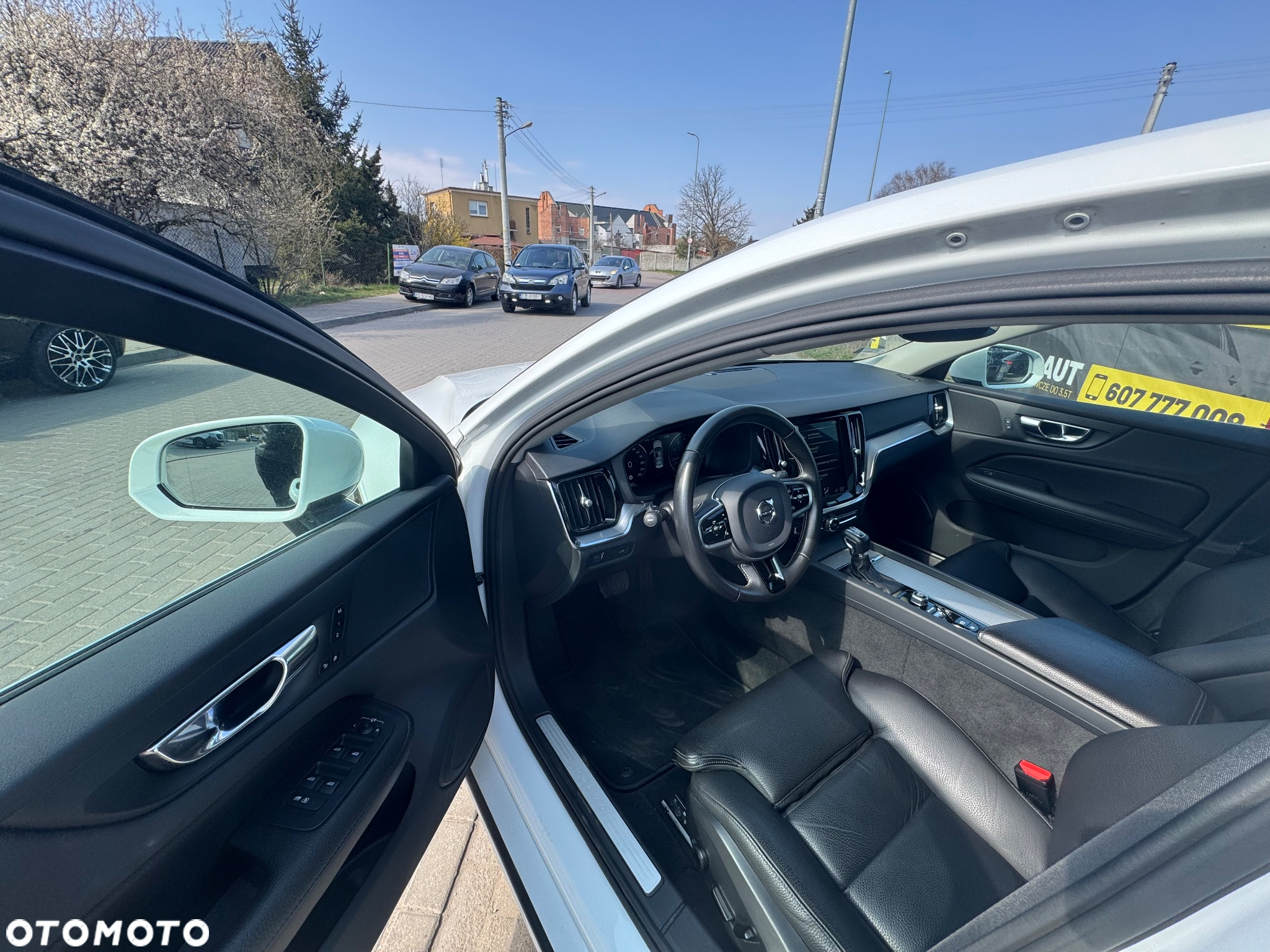 Volvo S60 T4 Drive-E Dynamic Edition (Kinetic) - 7