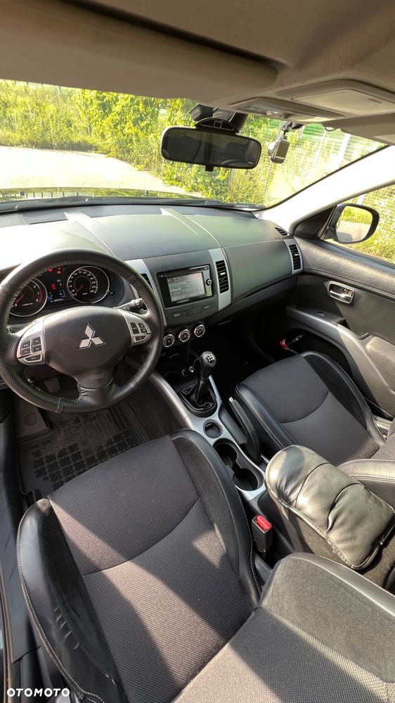 Mitsubishi Outlander 2.0 Invite 2WD EU5 - 7