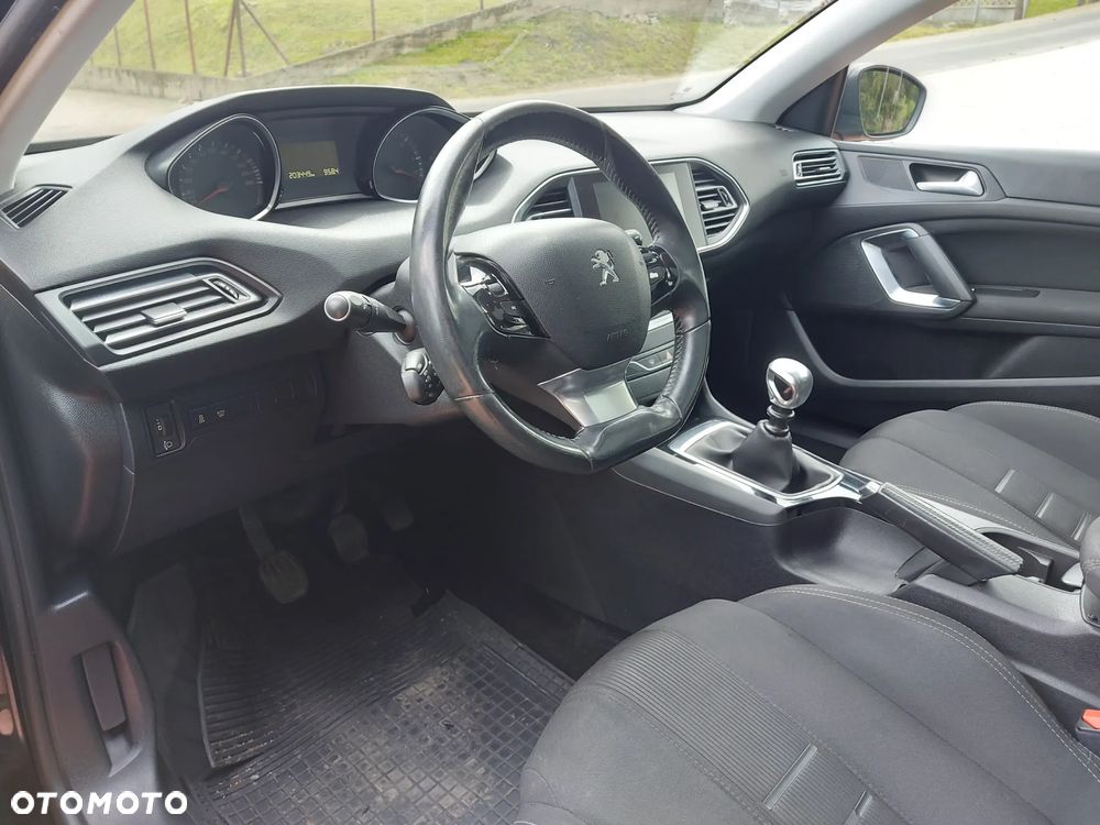 Peugeot 308 SW 1.6 BlueHDi Active S&S - 12