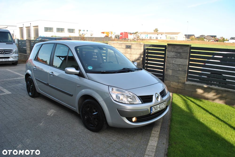 Renault Scenic - 17