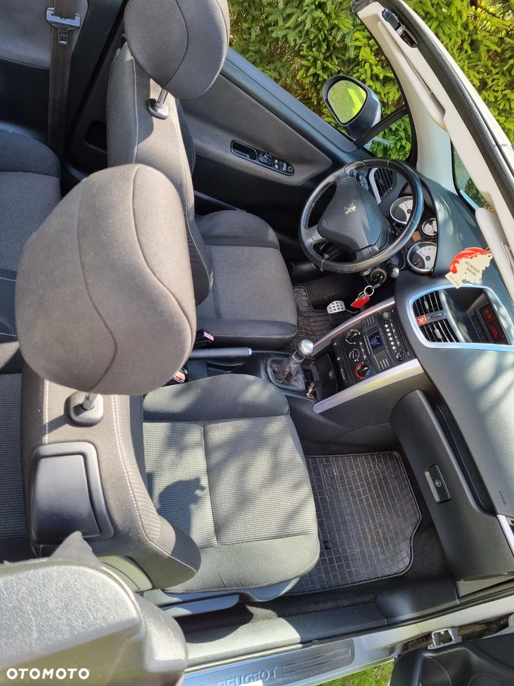 Peugeot 207 - 2