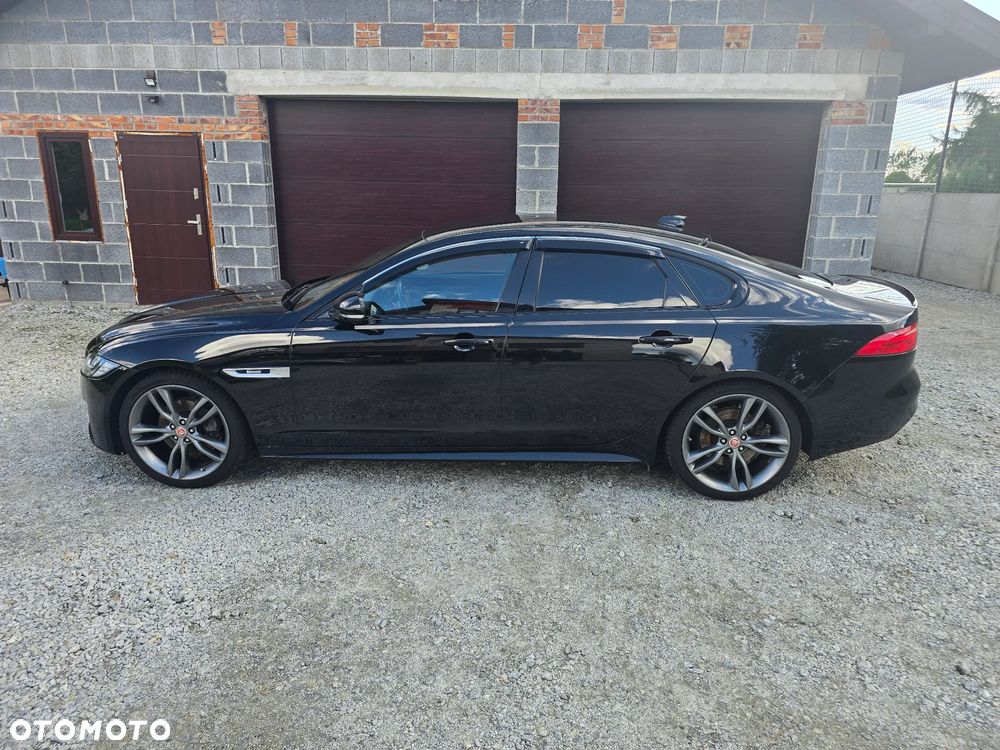 Jaguar XF 20d R-Sport - 2