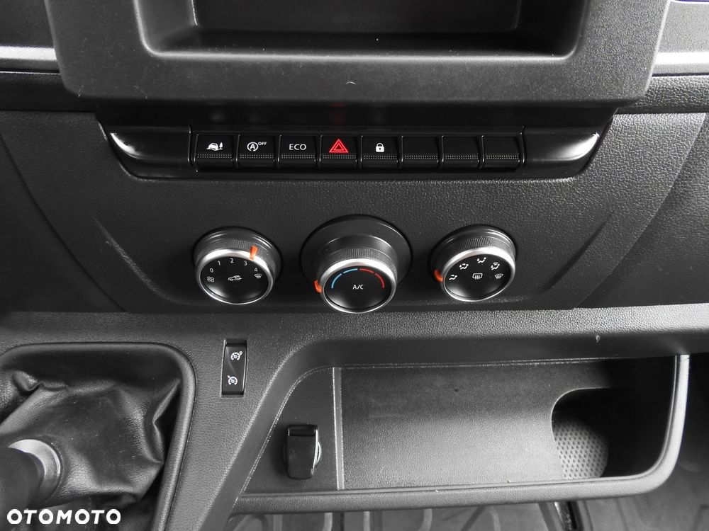 Renault MASTER PLANDEKA 10 PALET WEBASTO TEMPOMAT LEDY KLIMATYZACJA  165KM - 35