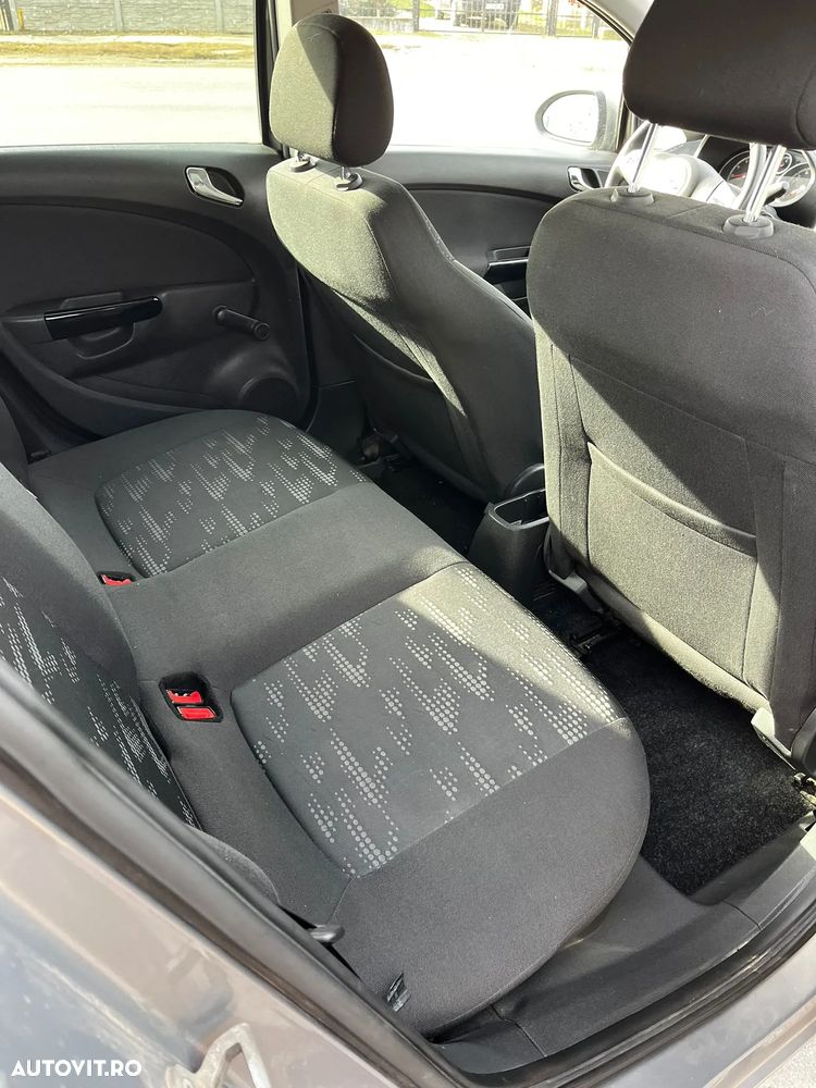 Opel Corsa 1.4 16V Satellite - 4