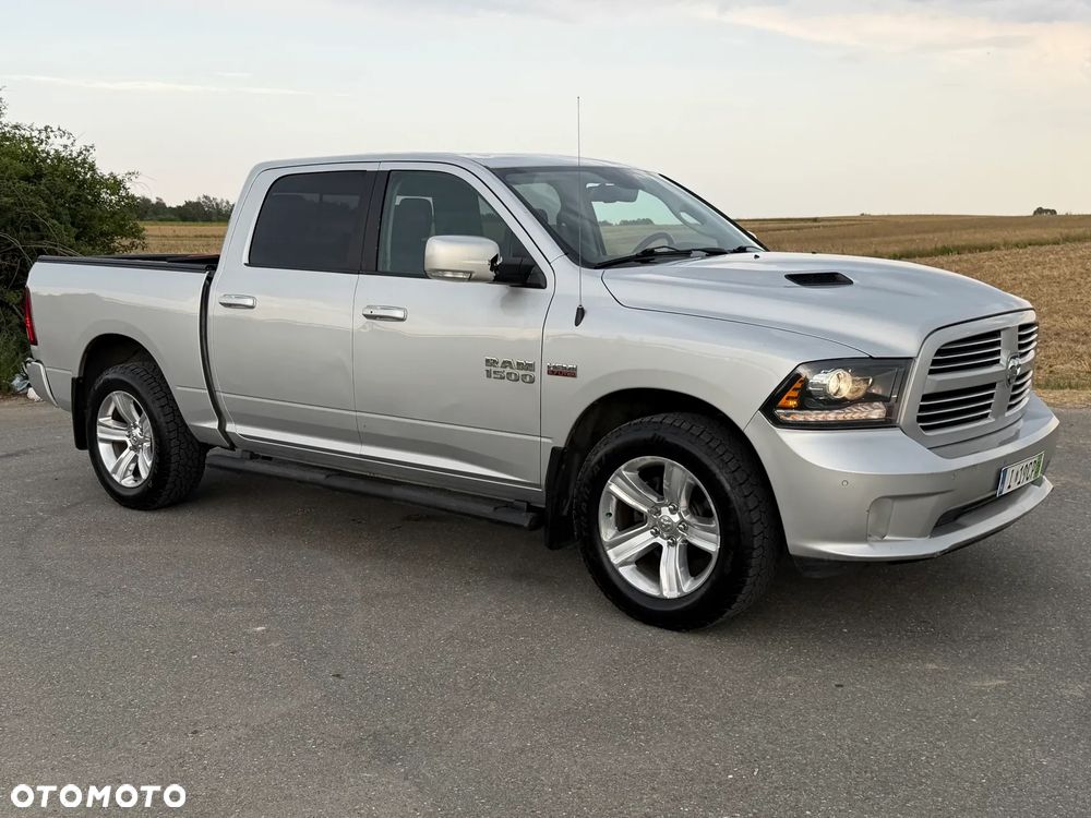 Dodge RAM 5.7 4x4 - 1