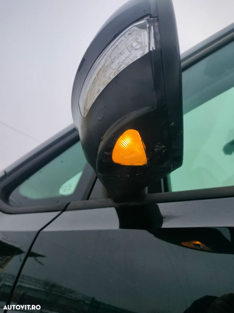 Volkswagen Sharan 2.0 TDI DSG Blue Motion Comfortline - 14