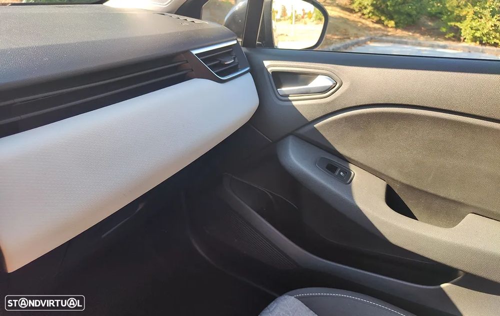 Renault Clio 1.0 TCe Evolution - 23