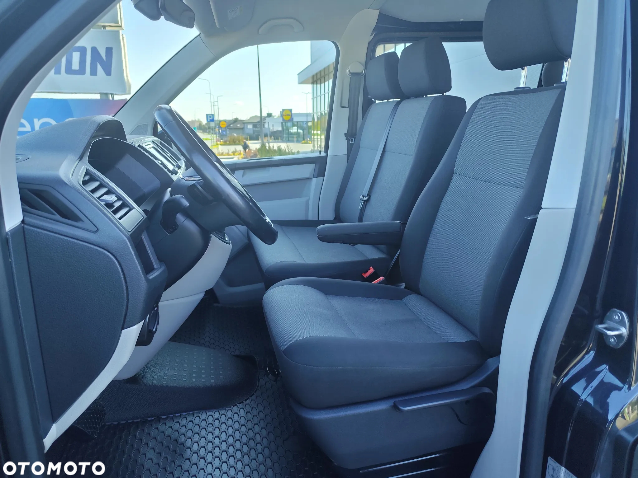 Volkswagen Transporter T6 - 17