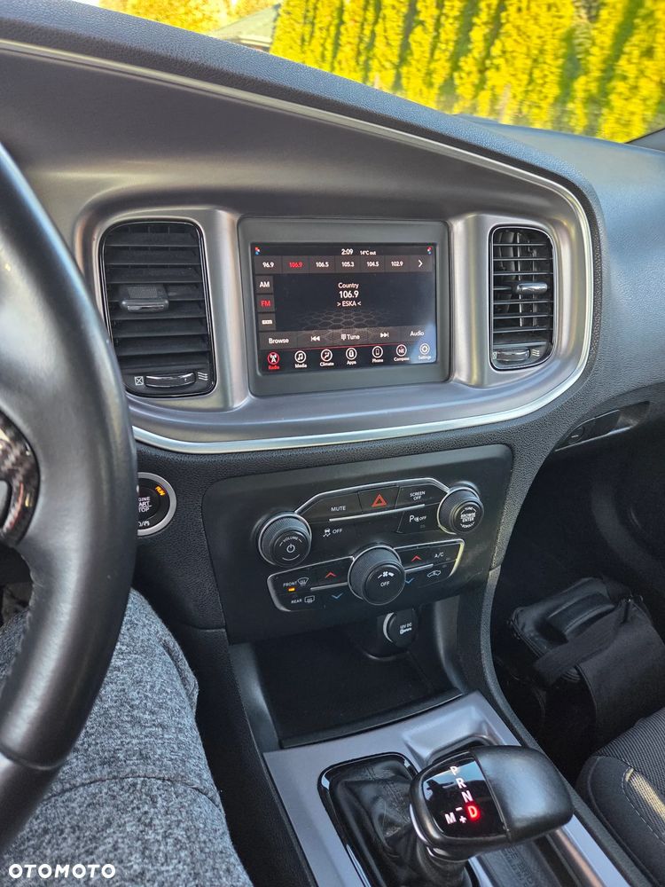 Dodge Charger 3.6 GT - 14