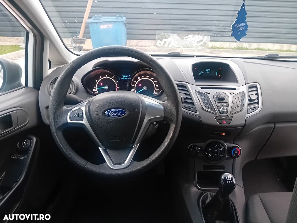 Ford Fiesta 1.25i Comfort - 5