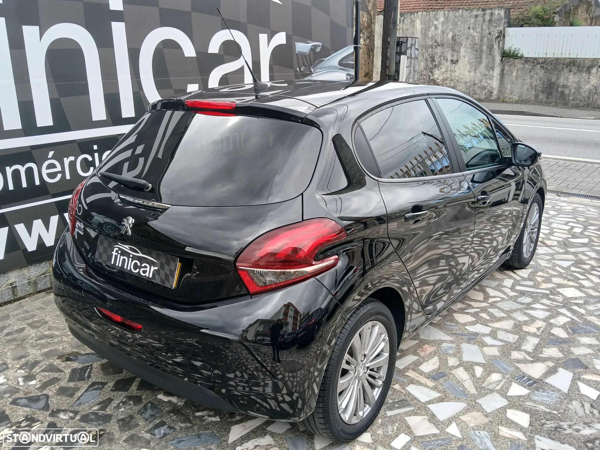 Peugeot 208 1.5 BlueHDi Signature - 9