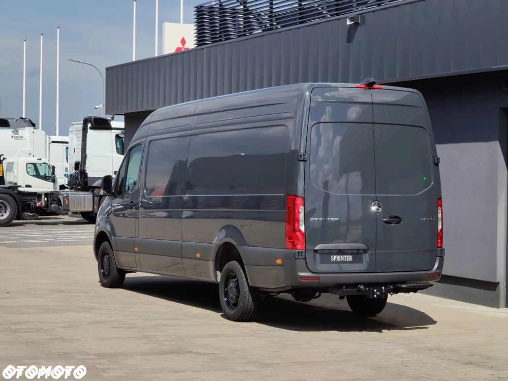 Mercedes-Benz Sprinter - 3