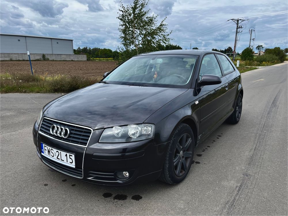 Audi A3 3-drzwiowe 2.0 FSI Attraction - 4