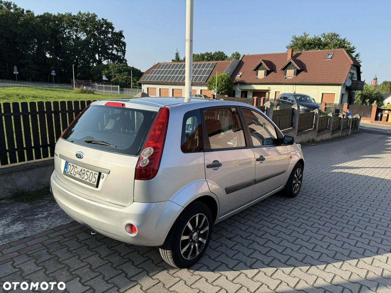 Ford Fiesta 1.3 Ambiente - 4