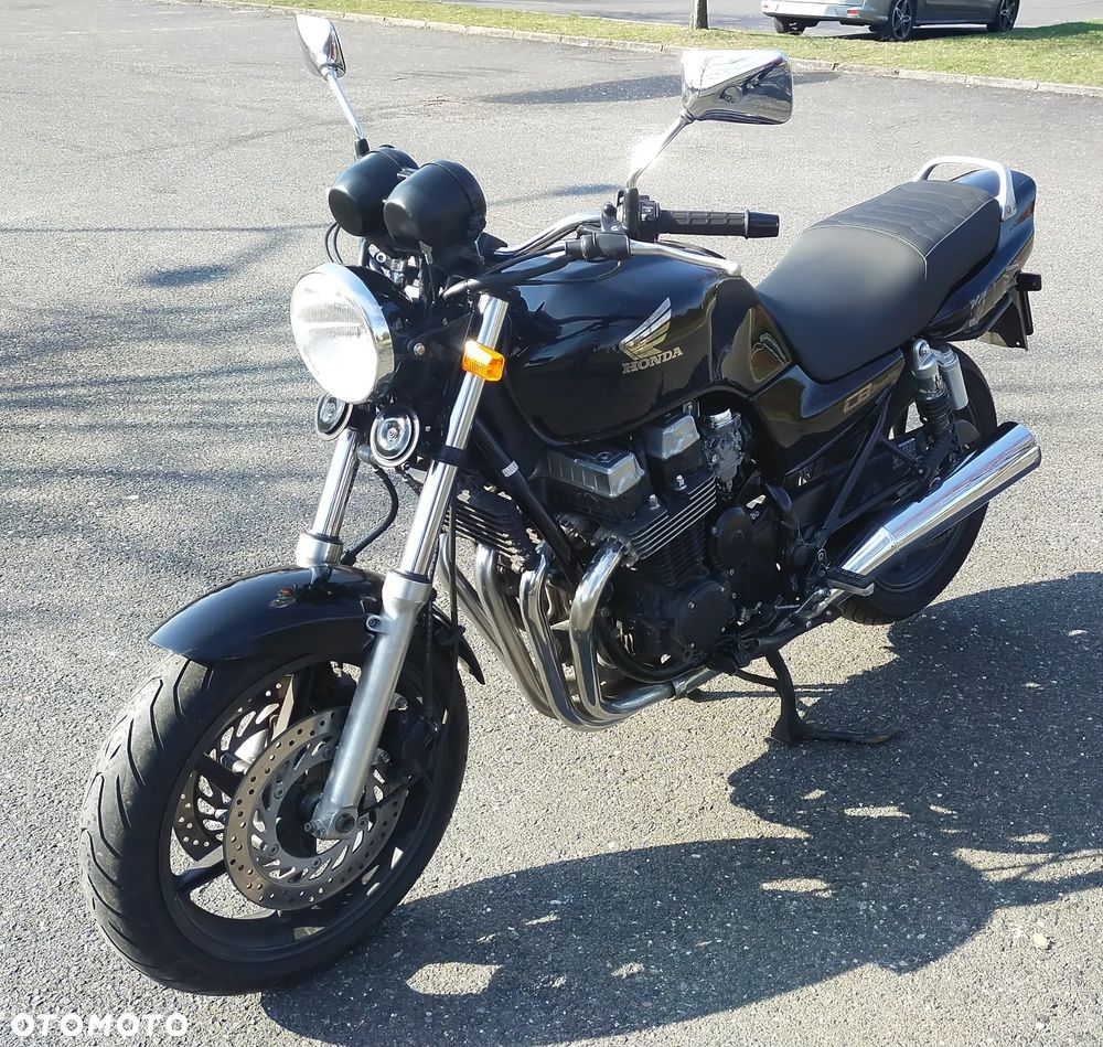 Honda CB - 2