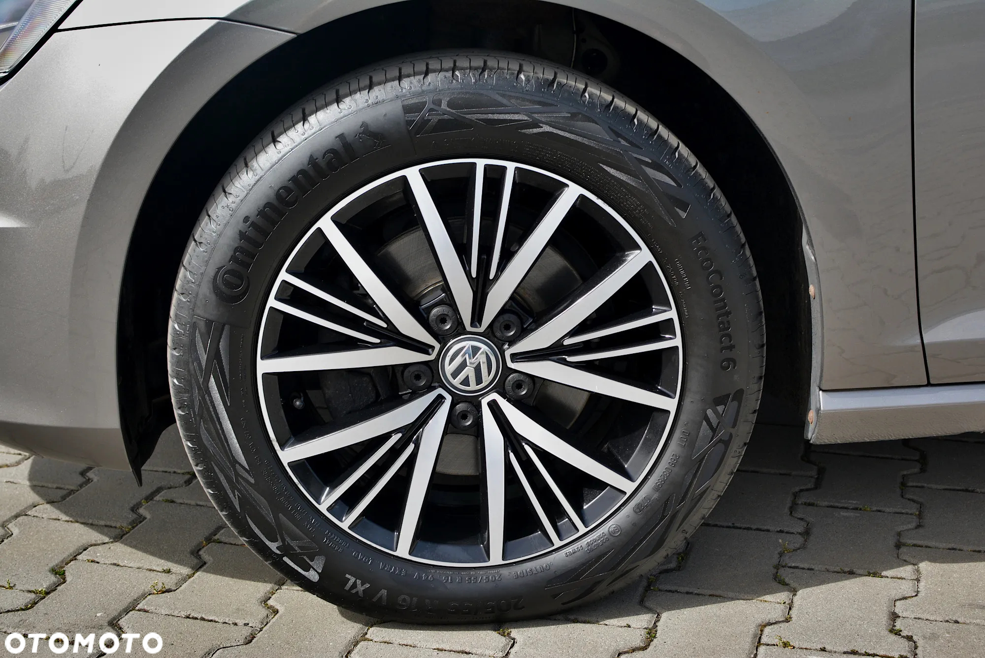 Volkswagen Golf - 15