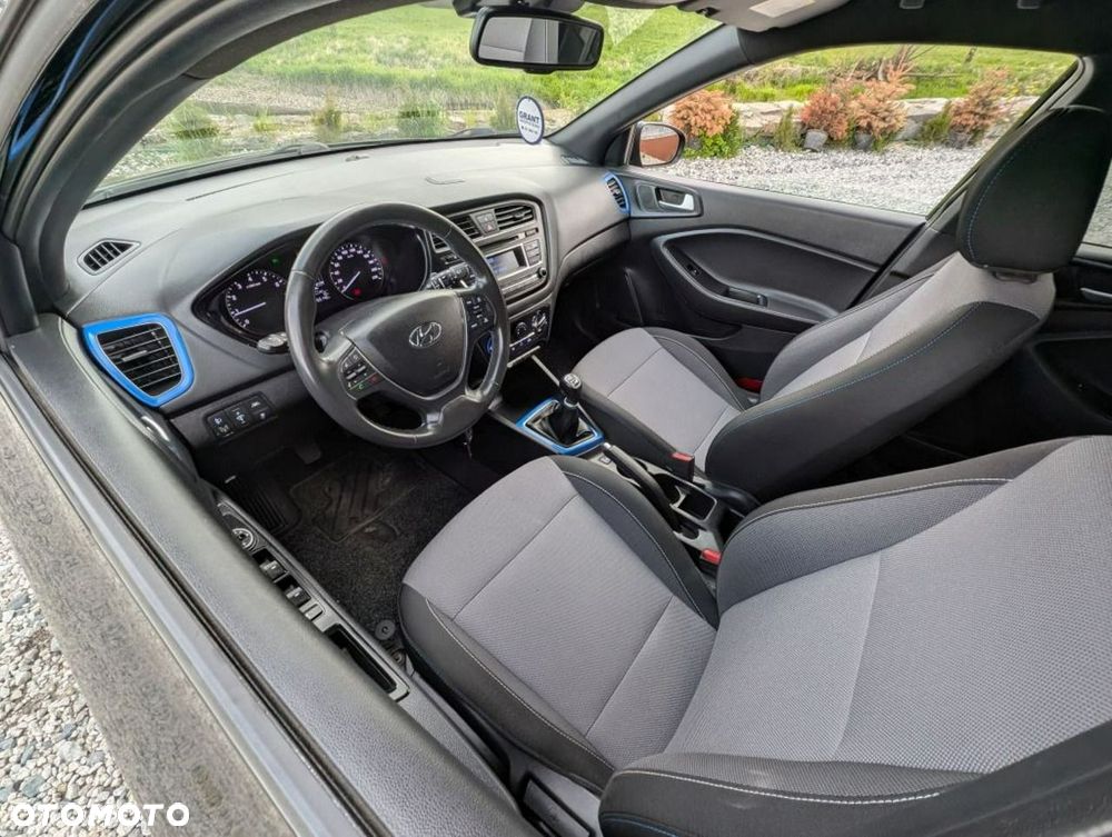 Hyundai i20 - 11