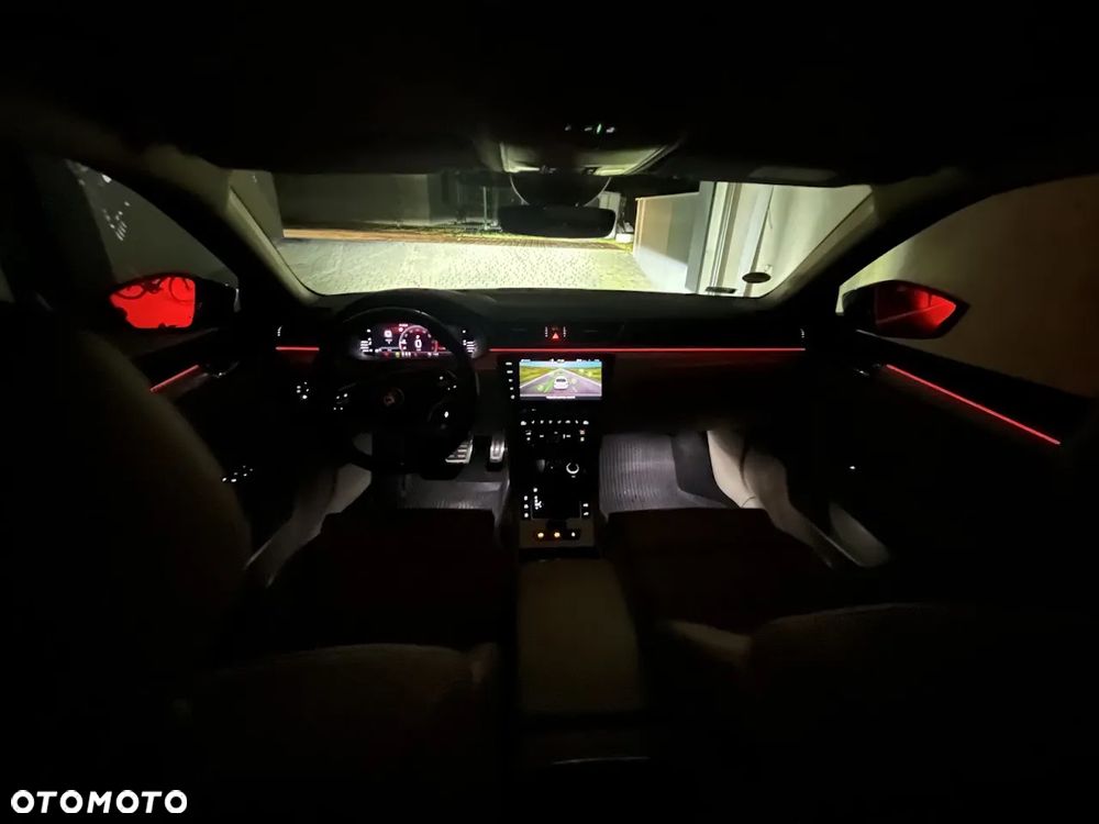 Skoda Superb 2.0 TSI 4x4 L&K DSG - 12