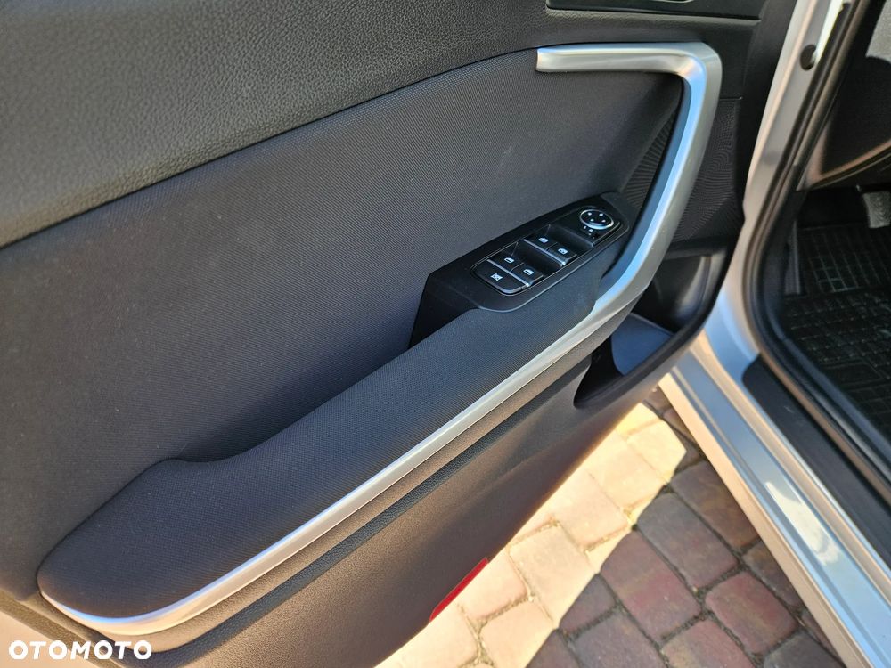Kia Ceed - 13