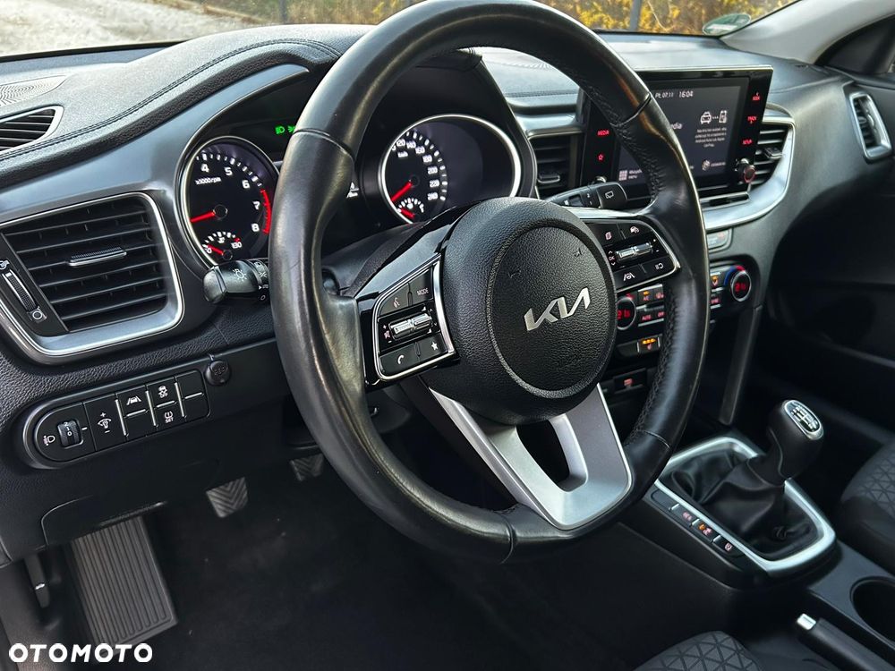 Kia Ceed 1.5 T-GDI OPF Nightline Edition - 20