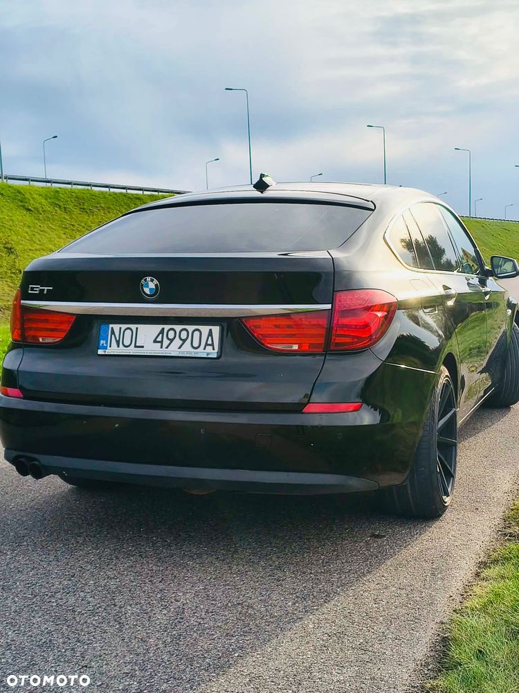BMW 5GT - 2
