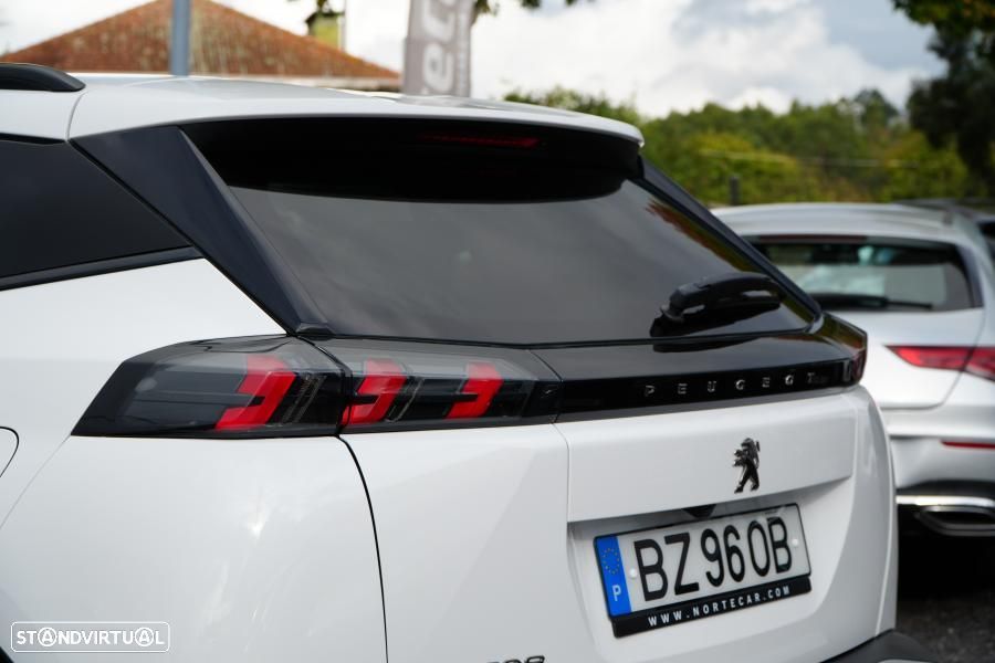 Peugeot 2008 1.2 PureTech Allure Pack EAT8 - 7