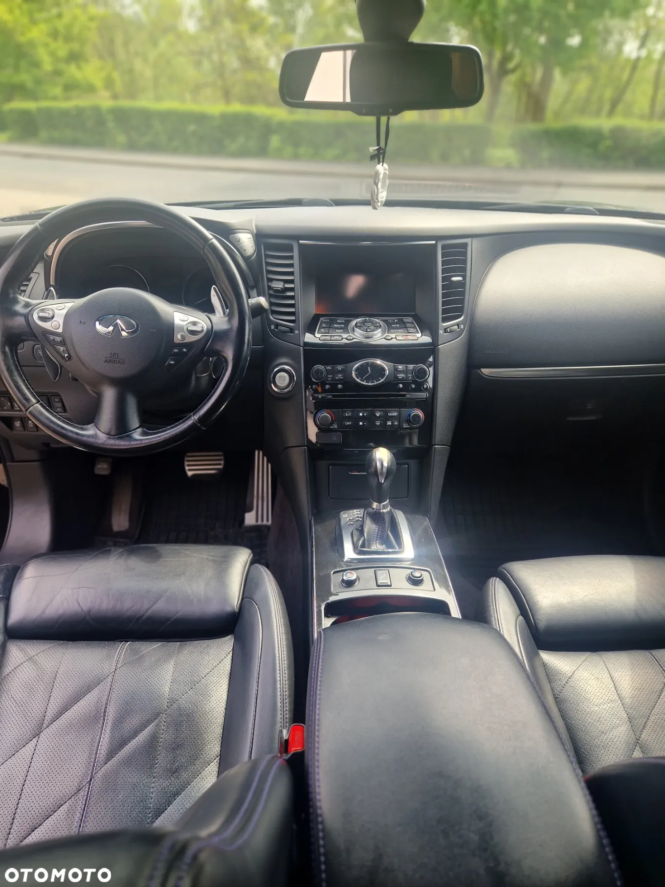 Infiniti Q70 3.0d S Premium - 16