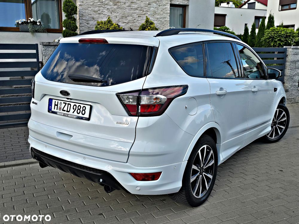 Ford Kuga 1.5 EcoBoost 2x4 ST-Line - 3