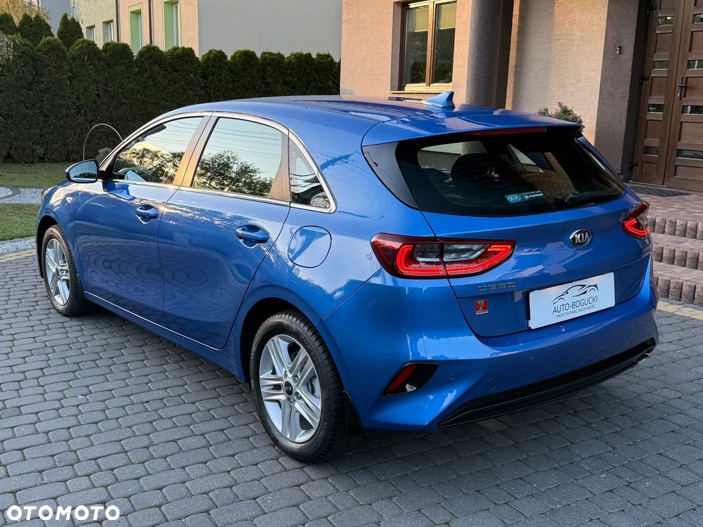 Kia Ceed 1.4 T-GDI M DCT - 11