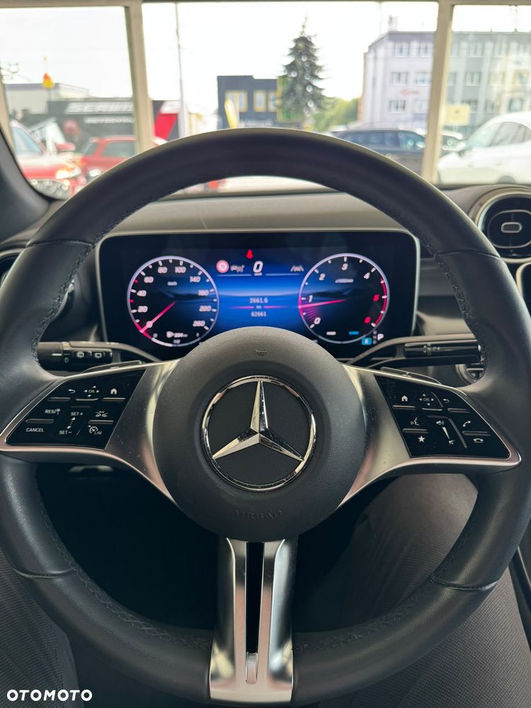 Mercedes-Benz GLC - 12