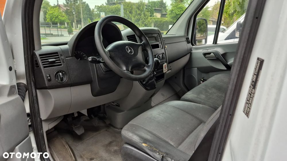 Mercedes-Benz SPRINTER - 5