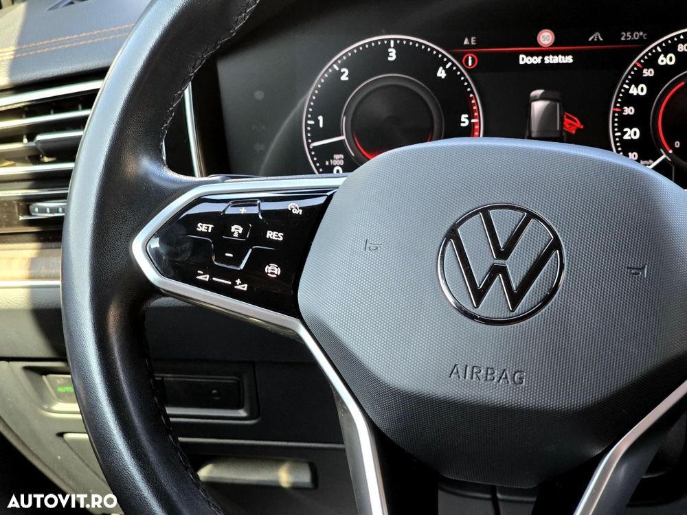 Volkswagen Touareg - 18