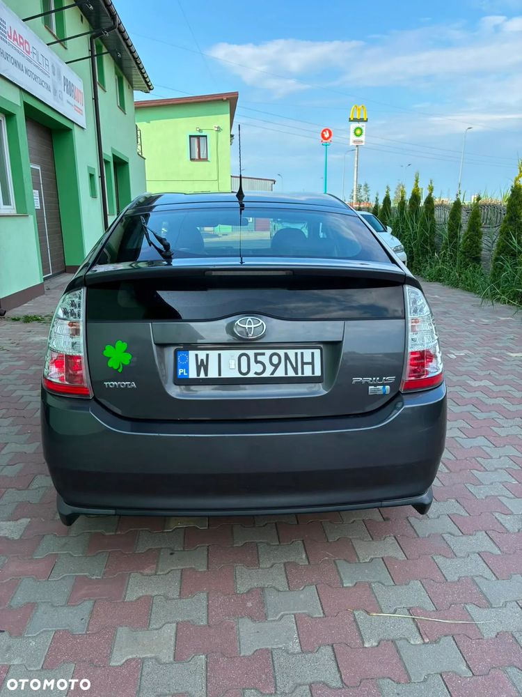Toyota Prius 1.5 VVT-i Prestige - 3