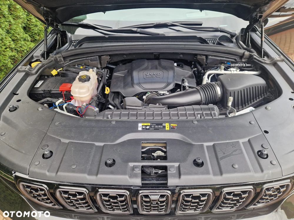 Jeep Grand Cherokee - 13