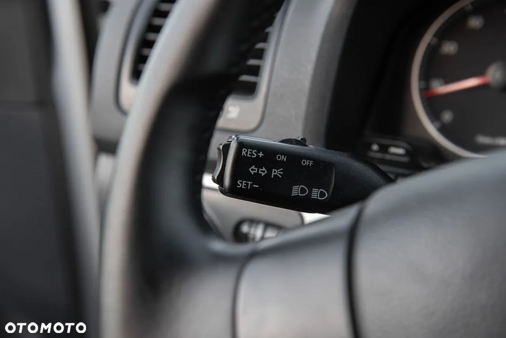 Volkswagen Golf V 2.0 FSI 4Mot Comfortline - 19