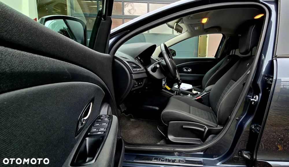 Renault Megane 1.5 dCi Energy Limited EU6 - 22