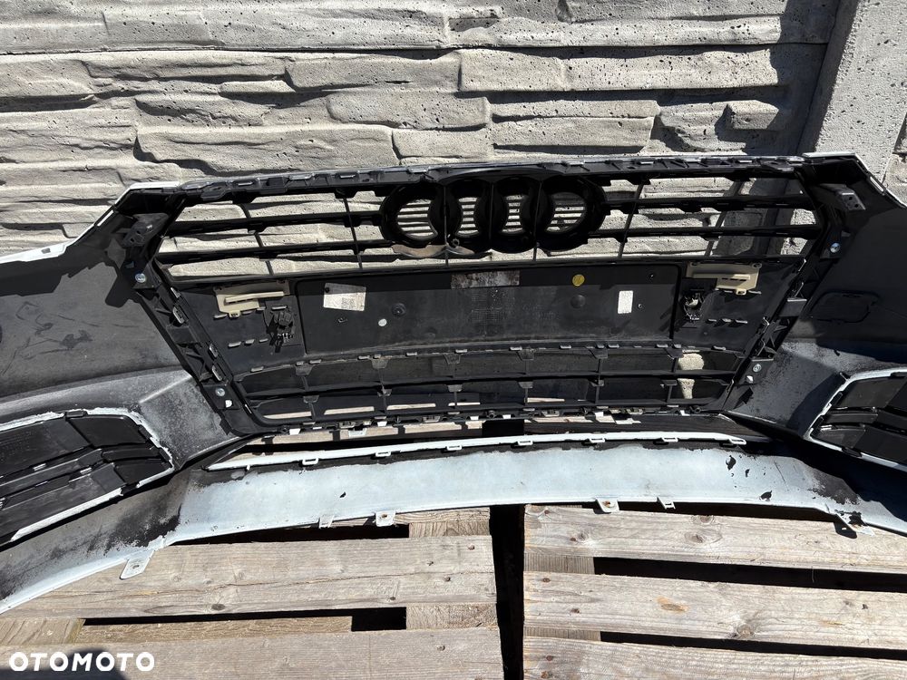 Audi A4 S4  S Line B9 15-19 Zderzak przedni - 6