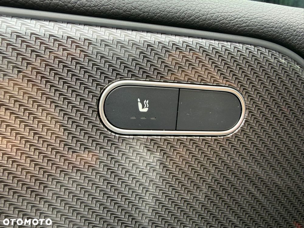 Mercedes-Benz GLB 200 AMG Line 7G-DCT - 26