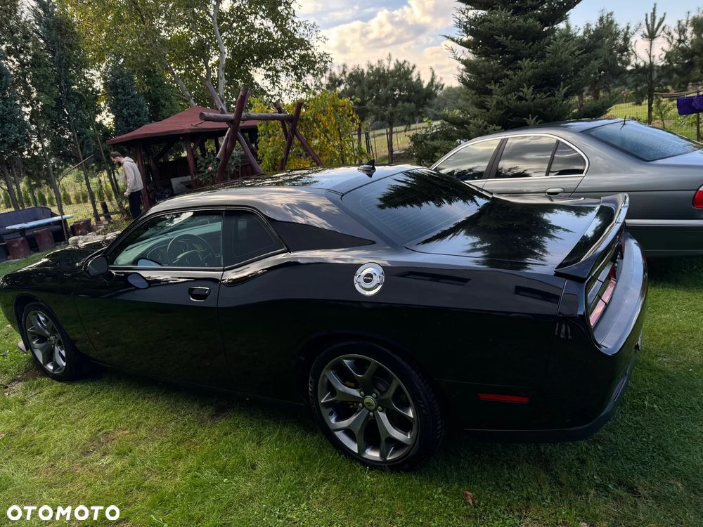 Dodge Challenger - 15