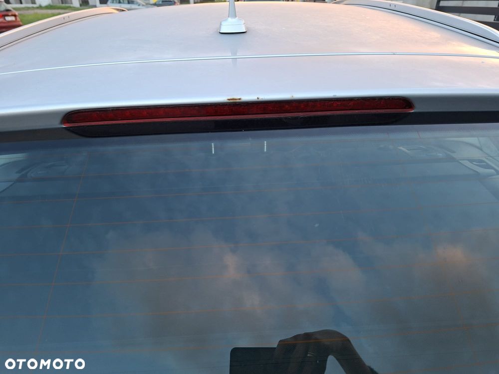 Audi A4 Avant 2.0 TDI Quattro - 15