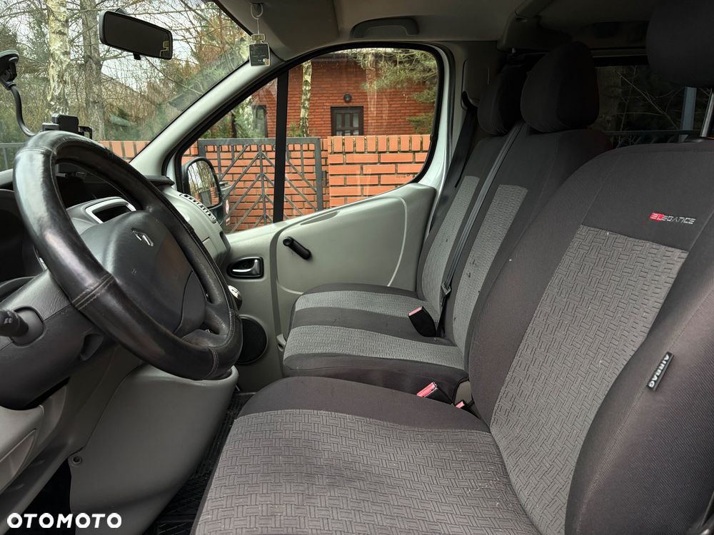 Renault Trafic - 10