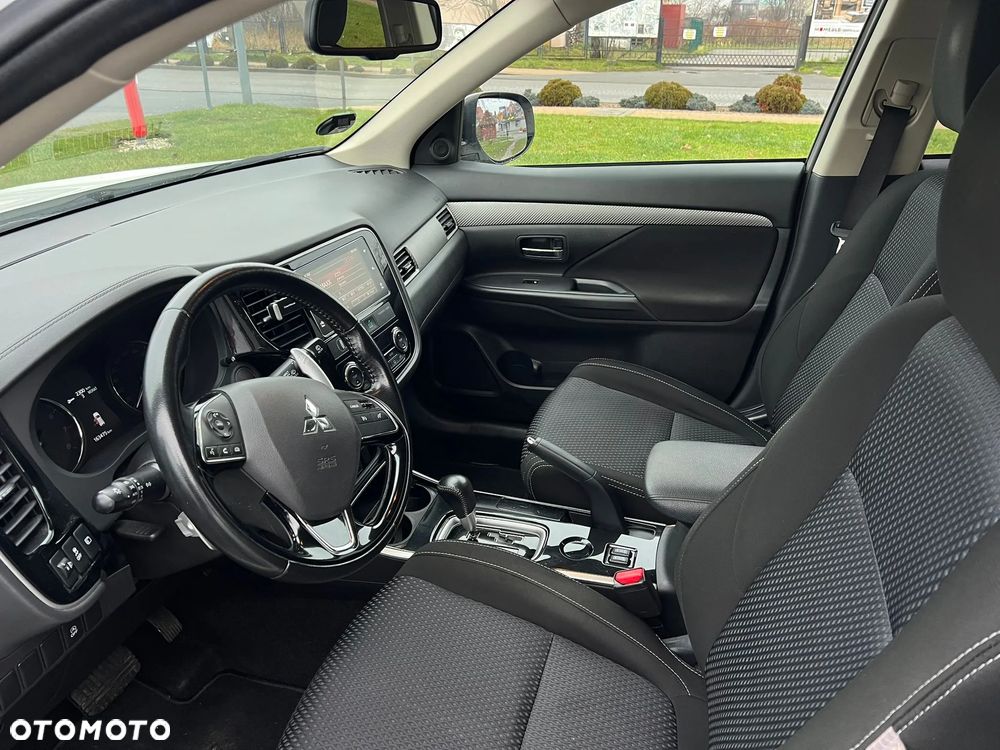 Mitsubishi Outlander 2.0 2WD CVT Diamant Edition - 8