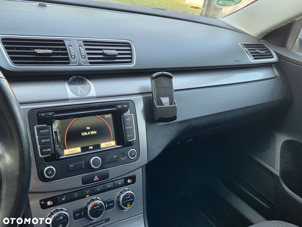 Volkswagen Passat Variant 2.0 TDI BlueMotion Technology Comfortline - 31