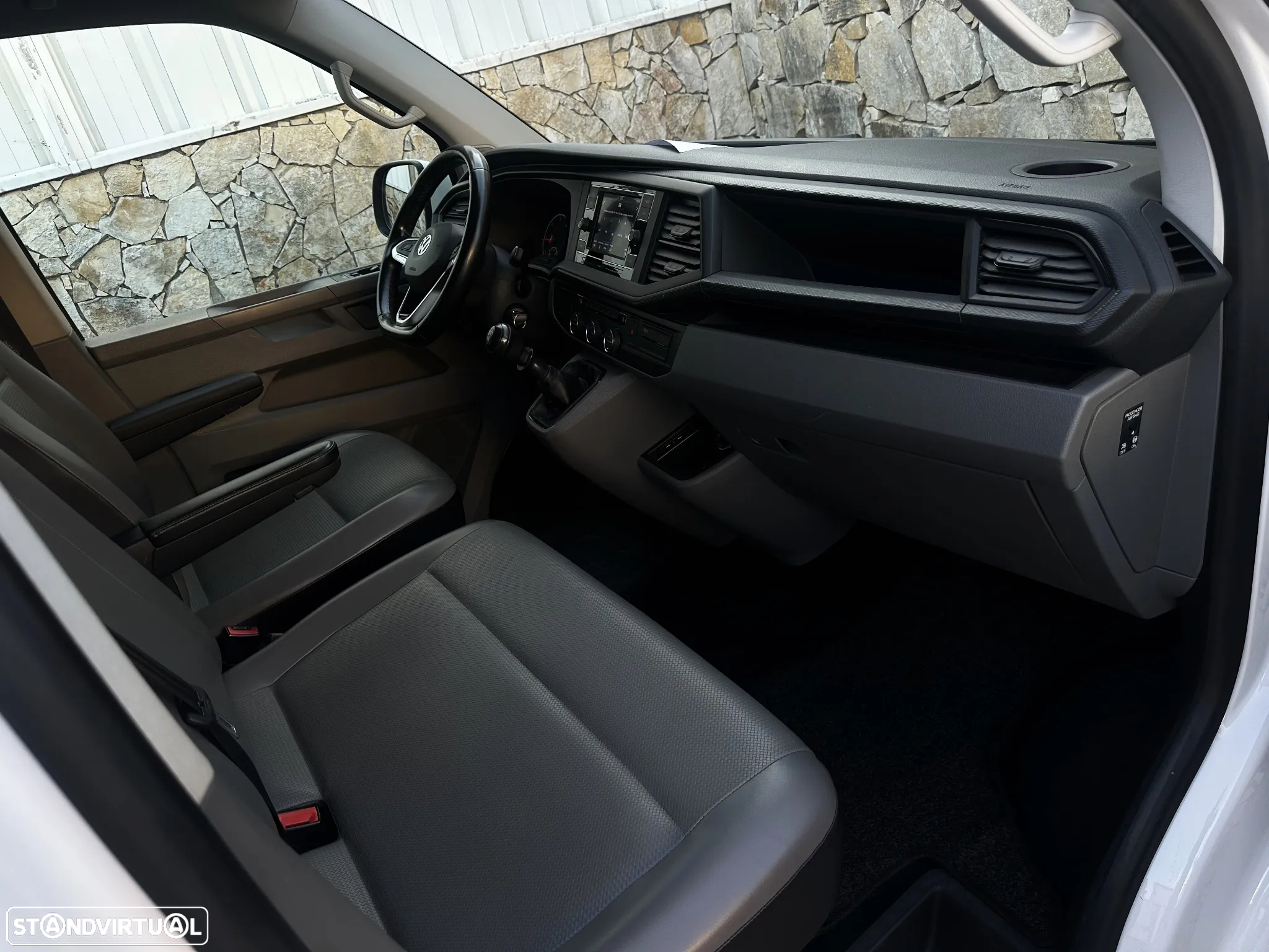 VW Caravelle 2.0 TDi BM Longa Comfortline - 9