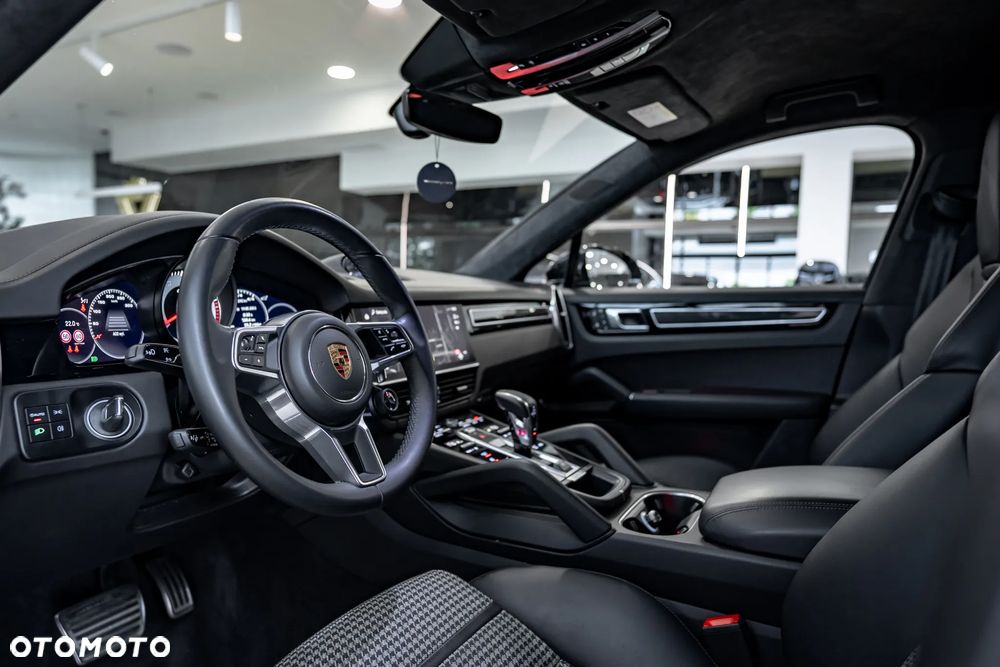 Porsche Cayenne - 23