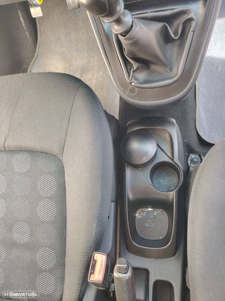 Hyundai i10 1.1 CRDi VGT Comfort - 3