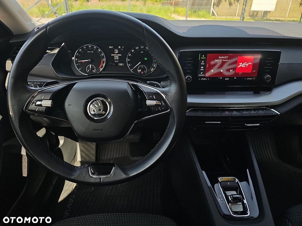 Skoda Octavia 2.0 TDI Ambition DSG - 11